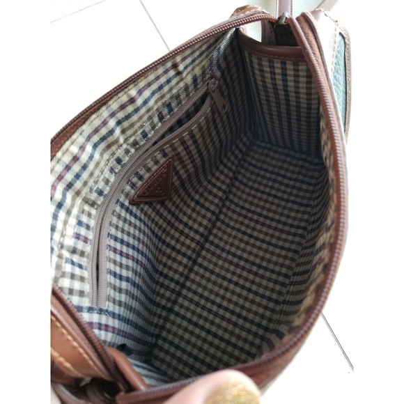 90s Vintage Guess Crossbody Purse - Picture 7 of 9